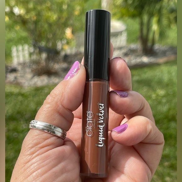 CIATE’ London Velvet Moisturizing Matte Liquid Lipstick In Dazed - Picture 4 of 10